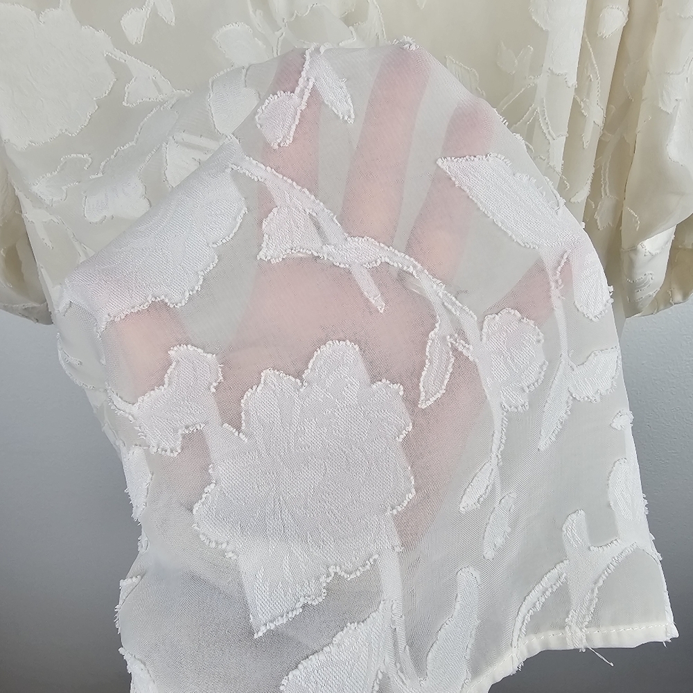 Torrid Cream Floral Semi-Sheer Blouse - Picture 7 of 9